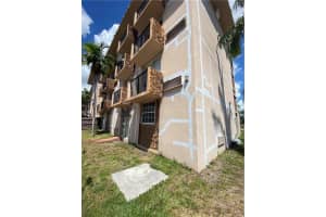 16450 NW 2nd Ave APT 116, Miami, FL 33169, Sold 08/31/22