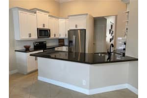 859 Verona Lake Dr, Weston, FL 33326, Sold 06/16/22