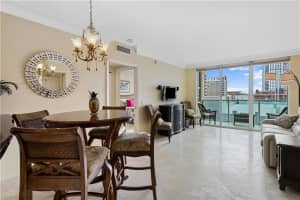 350 SE 2nd St APT 860, Fort Lauderdale, FL 33301, Sold 06/06/22