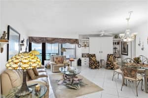 3800 Galt Ocean Dr APT 902, Fort Lauderdale, FL 33308, Sold 05/11/22