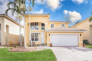 7635 Nw 19th Ct, Pembroke Pines