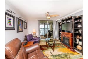 111 Lake Emerald Dr APT 406, Oakland Park, FL 33309, Sold 08/08/22