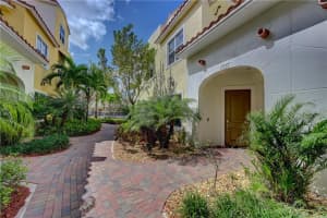 1737 NW 124th Pl, Pembroke Pines, FL 33028, Sold 05/24/22