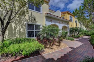 1737 NW 124th Pl, Pembroke Pines, FL 33028, Sold 05/24/22