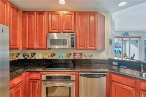 16102 Emerald Estates Dr APT 427, Weston, FL 33331, Sold 05/25/22