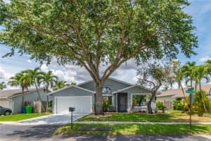 4925 NW 96th Terrace, Sunrise, FL 33351, Sold 05/24/22
