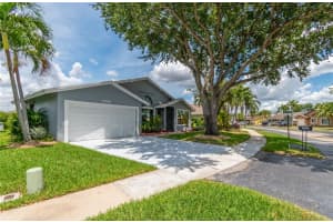 4925 NW 96th Terrace, Sunrise, FL 33351, Sold 05/24/22