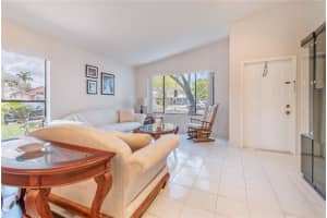 4925 NW 96th Terrace, Sunrise, FL 33351, Sold 05/24/22