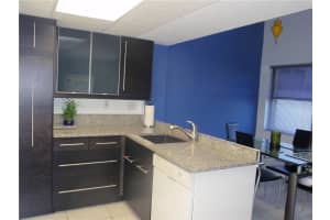 955 SW 113th Terrace, Pembroke Pines, FL 33025, Sold 06/23/22