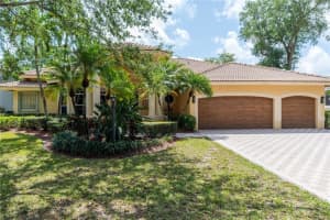 10542 NW 68th Ct, Parkland, FL 33076, Sold 05/16/22