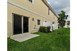 4040 NW 11th St #4040, Lauderhill, FL 33313, Sold 07/22/22