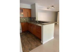 2496 Centergate Dr APT 201, Miramar, FL 33025, Sold 06/01/22