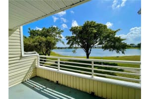 3457 NW 44th St APT 206, Lauderdale Lakes, FL 33309, Sold 05/27/22
