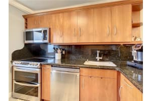 400 N Federal Hwy APT 512, Deerfield Beach, FL 33441, Sold 06/30/22