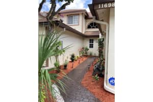 11698 NW 19th Dr, Coral Springs, FL 33071, Sold 07/14/22