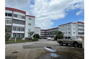 4000 NW 44th Ave APT 409, Lauderdale Lakes, FL 33319, Sold 08/15/22