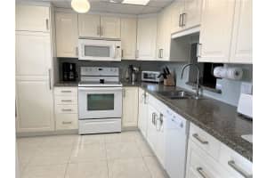 101 SE 3rd Ave APT 406, Dania Beach, FL 33004, Sold 06/15/22
