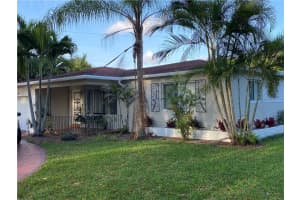 523 S 58th Ct, Hollywood, FL 33023, Sold 06/29/22