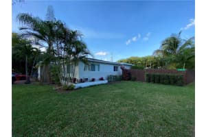 523 S 58th Ct, Hollywood, FL 33023, Sold 06/29/22