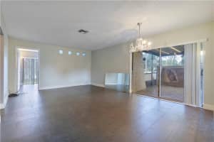 9423 Oakburst Ln E2, Tamarac, FL 33321, Sold 06/24/22