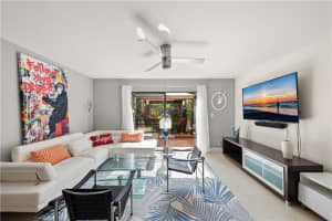 3072 S Oakland Forest Dr APT 403, Oakland Park, FL 33309, Sold 06/24/22