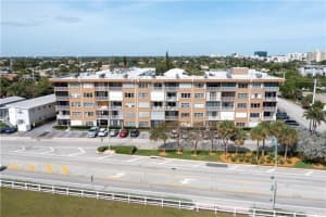 4117 Bougainvilla Dr APT 215, Lauderdale-By-The-Sea, FL 33308, Sold 06/10/22