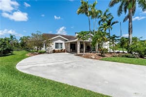 11945 SW 42nd Ct, Davie, FL 33330, Sold 06/28/22