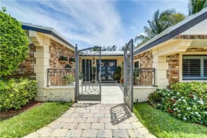 2720 SE 14th St, Pompano Beach, FL 33062, Sold 07/05/22