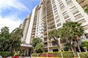 18151 NE 31st Ct APT 1702, Aventura, FL 33160, Sold 07/27/22