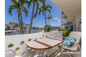 2500 Diana Dr APT 111, Hallandale Beach, FL 33009, Sold 07/01/22