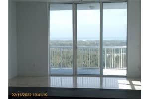 14951 Royal Oaks Ln APT 2004, North Miami, FL 33181, Sold 05/31/22