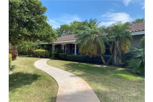 2530 NE 8th St, Fort Lauderdale, FL 33304, Sold 07/15/22