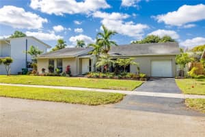 10188 SW 53rd Ct, Cooper City, FL 33328, Sold 05/23/22