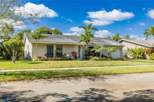 10188 SW 53rd Ct, Cooper City, FL 33328, Sold 05/23/22