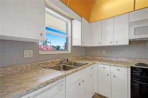 2570 Banyan Rd #203, Boca Raton, FL 33432, Sold 06/28/22