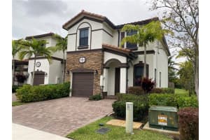 4985 Kobus Terrace #1, Davie, FL 33314, Sold 06/13/22