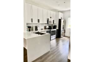 5630 NW 114th Path, Doral, FL 33178, Sold 09/30/22