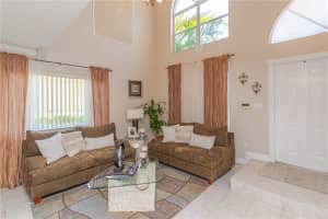 129 Danielle Ct, Weston, FL 33326, Sold 06/15/22