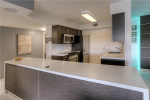 800 NE 195th St APT 204, Miami, FL 33179, Sold 06/15/22