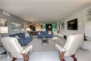 800 NE 195th St APT 204, Miami, FL 33179, Sold 06/15/22