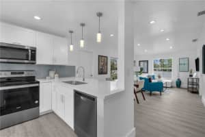 420 E Lakewood Cir, Margate, FL 33063, Sold 06/13/22