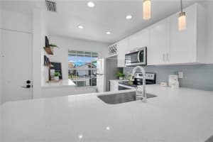 420 E Lakewood Cir, Margate, FL 33063, Sold 06/13/22