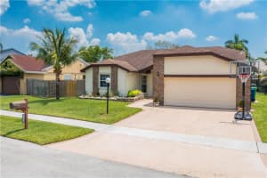 1364 SW 151st Way, Sunrise, FL 33326, Sold 05/27/22
