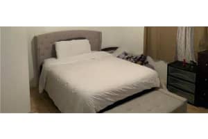 8657 SW 5th St APT 201, Pembroke Pines, FL 33025, Sold 07/28/22