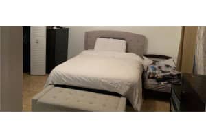 8657 SW 5th St APT 201, Pembroke Pines, FL 33025, Sold 07/28/22