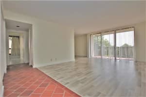 5951 Wellesley Park Dr APT 203, Boca Raton, FL 33433, Sold 07/06/22