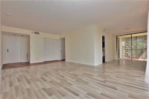 5951 Wellesley Park Dr APT 203, Boca Raton, FL 33433, Sold 07/06/22