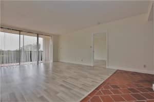 5951 Wellesley Park Dr APT 203, Boca Raton, FL 33433, Sold 07/06/22