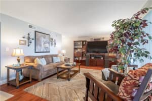 2351 NW 33rd St APT 503, Oakland Park, FL 33309, Sold 06/27/22