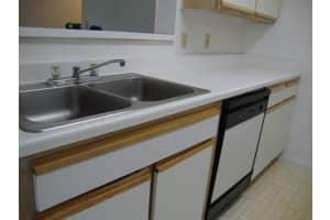 2622 NW 33rd St APT 2010, Oakland Park, FL 33309, Sold 06/20/22